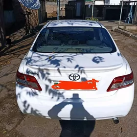 Toyota Camry 2011