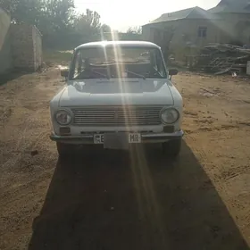 Lada 2104 1986