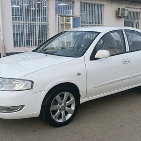 Nissan Sunny 2012