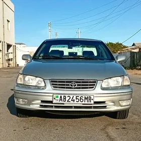 Toyota Camry 2000