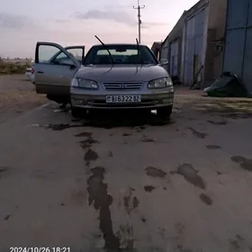 Toyota Camry 2000