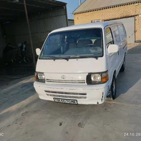 Toyota Hiace 1995