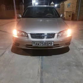 Toyota Camry 2000