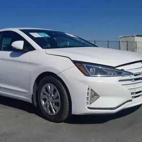 Hyundai Elantra 2020