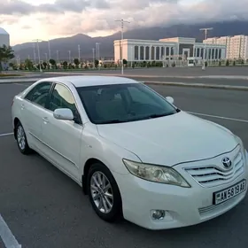 Toyota Camry 2010