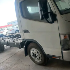 Mitsubishi Canter 2024