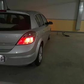 Opel Astra 2009