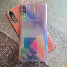 SAMSUNG GALAXY A50