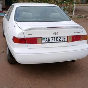 Toyota Camry 1997