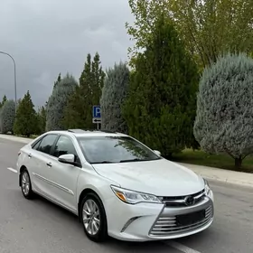 Toyota Camry 2016