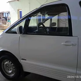 Toyota Previa 1992