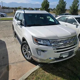 Ford Explorer 2018