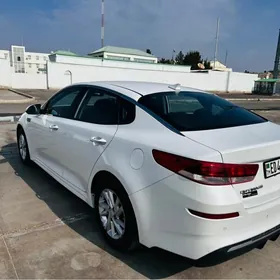 Kia Optima 2020