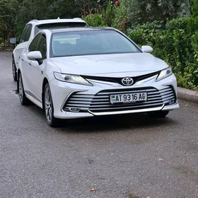 Toyota Camry 2023