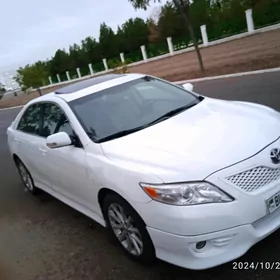 Toyota Camry 2011