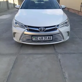 Toyota Camry 2015