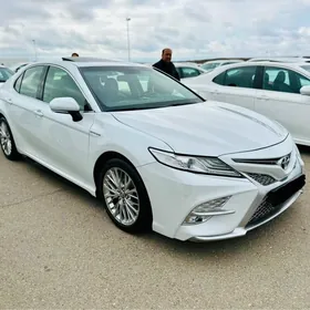 Toyota Camry 2020