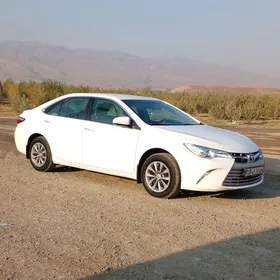 Toyota Camry 2016