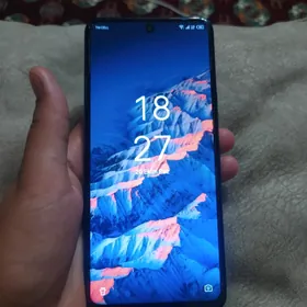 Tecno camon 18