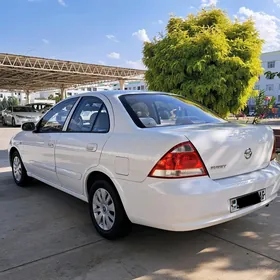 Nissan Sunny 2010