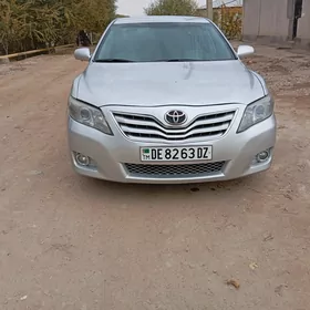 Toyota Camry 2011