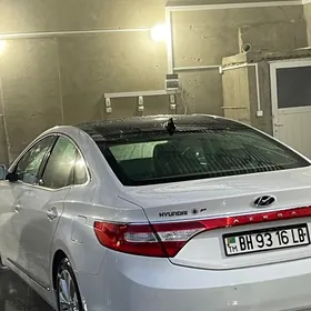 Hyundai Azera 2012