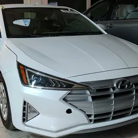 Hyundai Elantra 2020