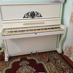 Pianino