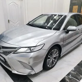 Toyota Camry 2018