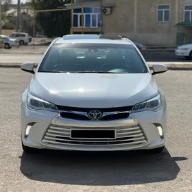 Toyota Camry 2017