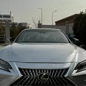 Lexus ES 350 2022