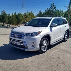 Toyota Highlander 2019