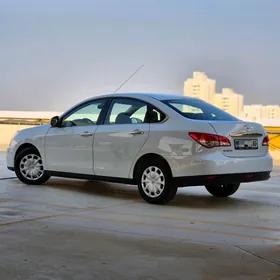 Nissan Almera 2015