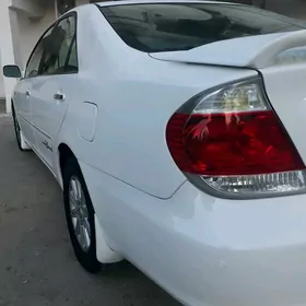 Toyota Camry 2004