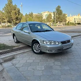 Toyota Camry 2001