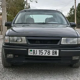 Opel Vectra 1992