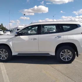 Mitsubishi Montero Sport 2019