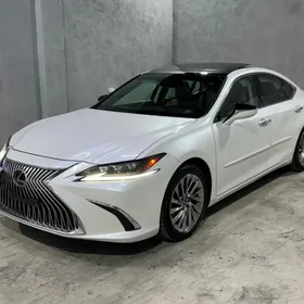 Lexus ES 350 2019