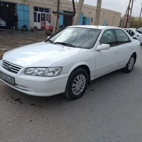 Toyota Camry 2000