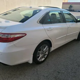 Toyota Camry 2016