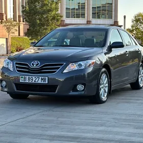 Toyota Camry 2011