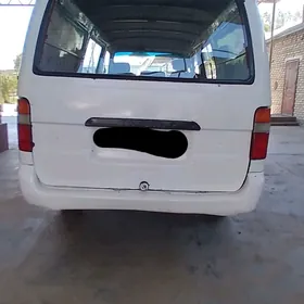 Toyota Hiace 1995