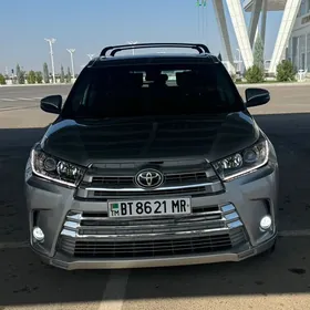 Toyota Highlander 2018