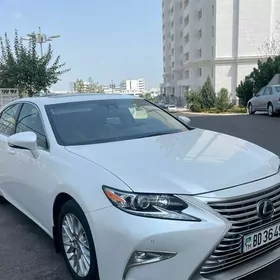 Lexus ES 350 2018