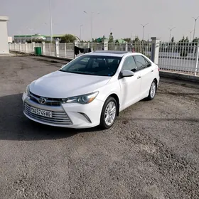 Toyota Camry 2015