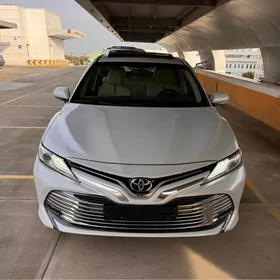 Toyota Camry 2020