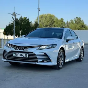 Toyota Camry 2018