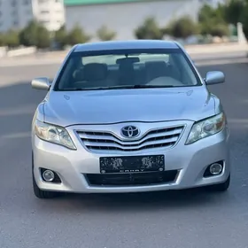 Toyota Camry 2010