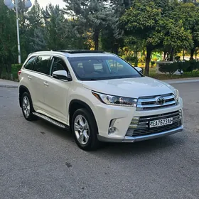 Toyota Highlander 2019