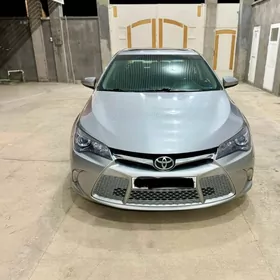 Toyota Camry 2016